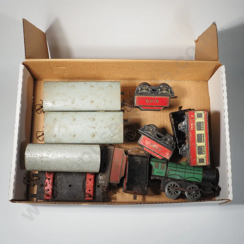 Ten  Hornby  O Gauge Wagons, Carriages & Rolling Stock  &  a Hornby O Gauge Locomotive Image 1++