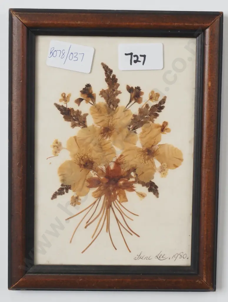 Irene Lee - Pressed Flower Bouquet - Signed & Dated Image 1++
