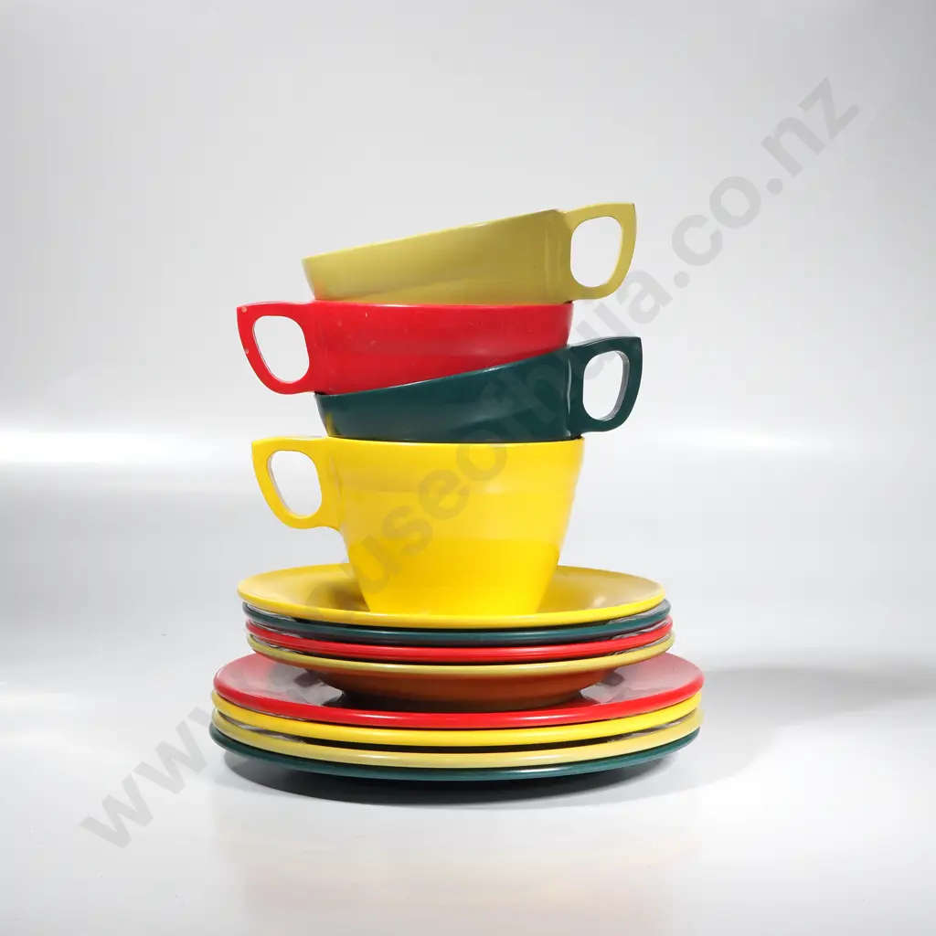 Vintage Melamine Duraware Trios by Falcon Plastics Ltd NZ Image 1++