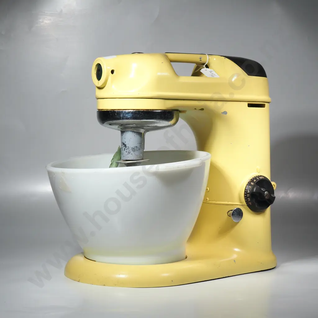 VintageYellow & White Kenwood 'Chef' w Attachments w Pyrex Bowl Image 1++