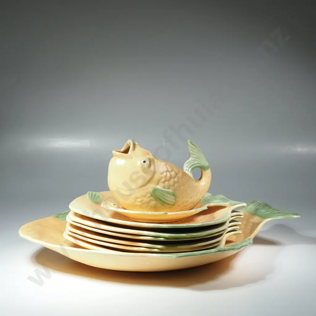 1930s Shorter & Son Staffordshire Pottery Fish Set w Large Fish Ashet, Sauce Boat & Under Plate & Six Dinner Plates Image 1++