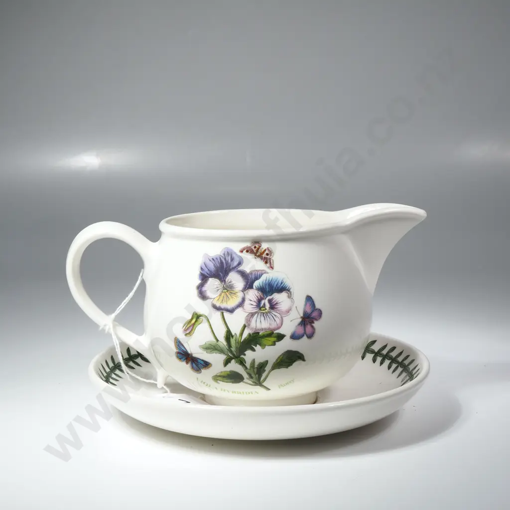 Portmeirion Botanic Garden Gravy Boat & Stand in the Pansy Pattern Image 1++