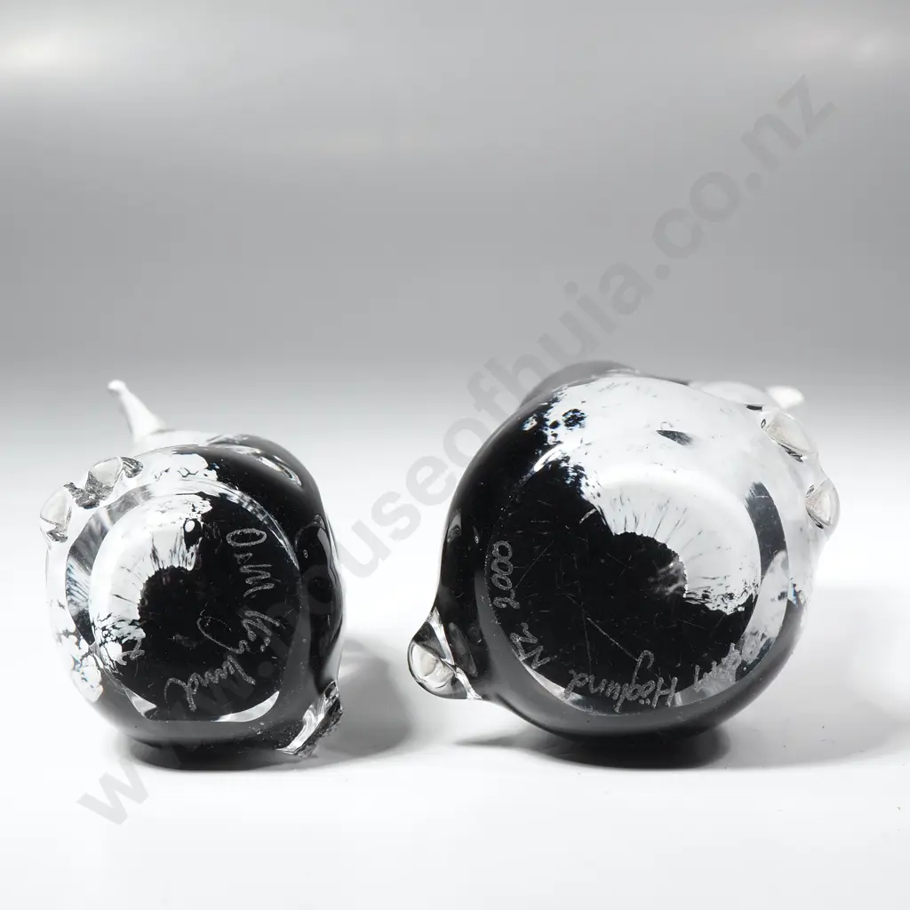 Hoglund Glass Penguin In Black & White & Clear Glass,Signed to Base O&M Hoglund Image 1++