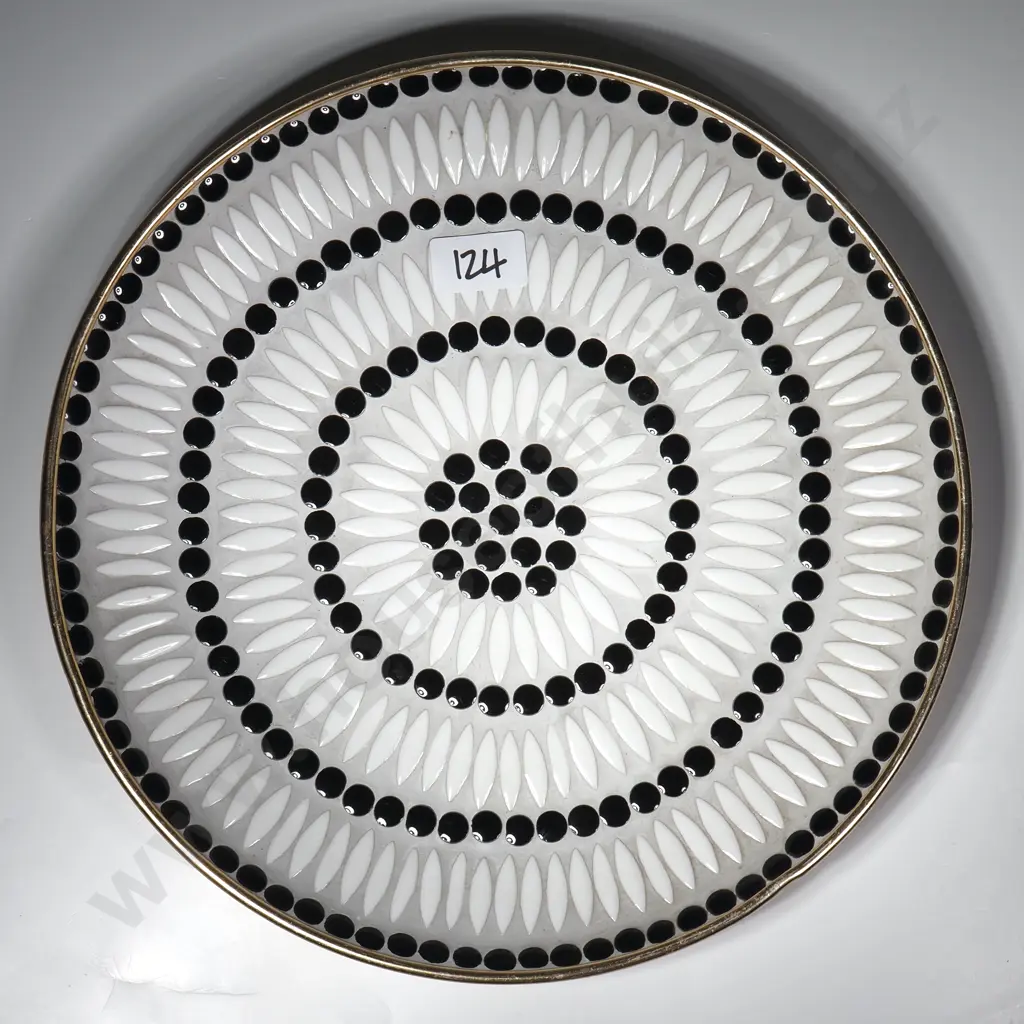 Modern Black/White/Gold Flower Mosaic Tile Plate Image 1++
