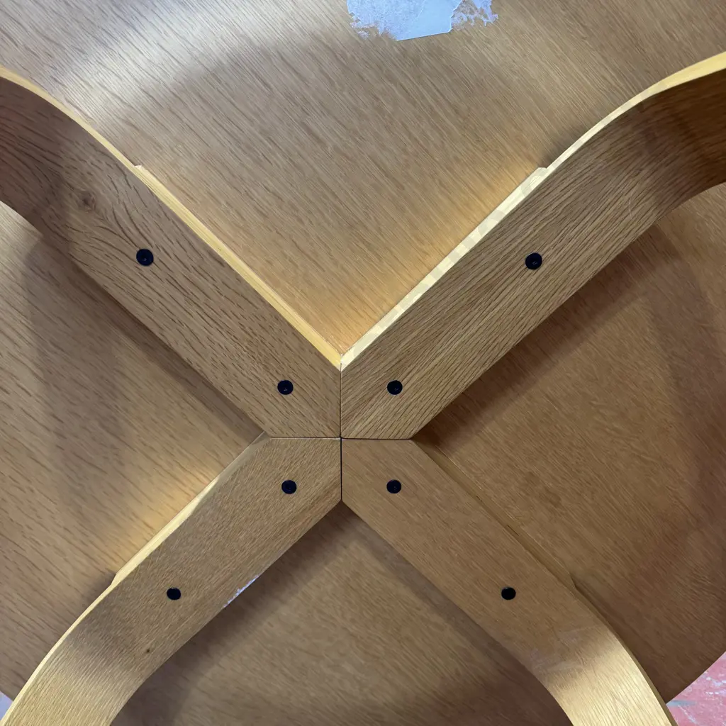 Eames Style Round Molded Plywood Coffee Table, Oak Veneer, Bentwood Legs Image 1++