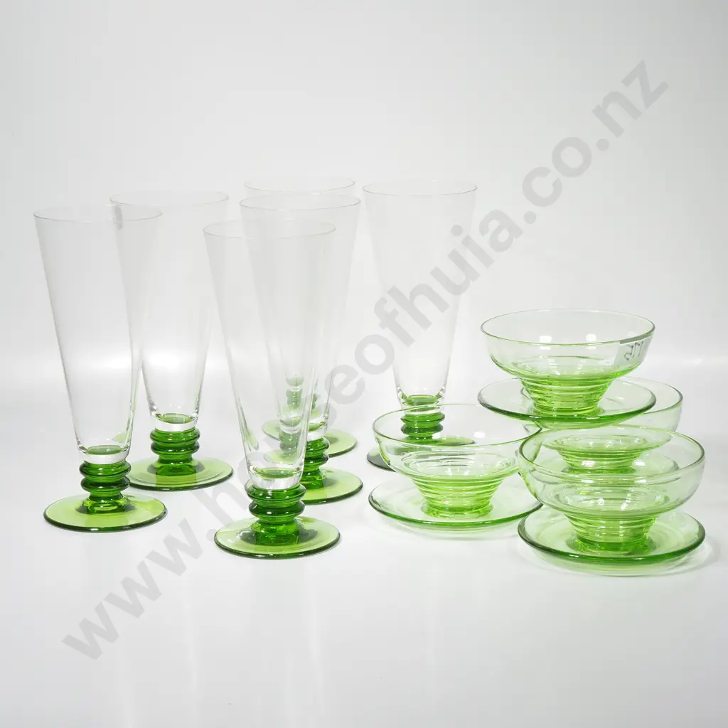 Four Stuart Crystal Dessert Cups, & Six Green & Clear Glass Pilsner Or Cordial Glasses Image 1++