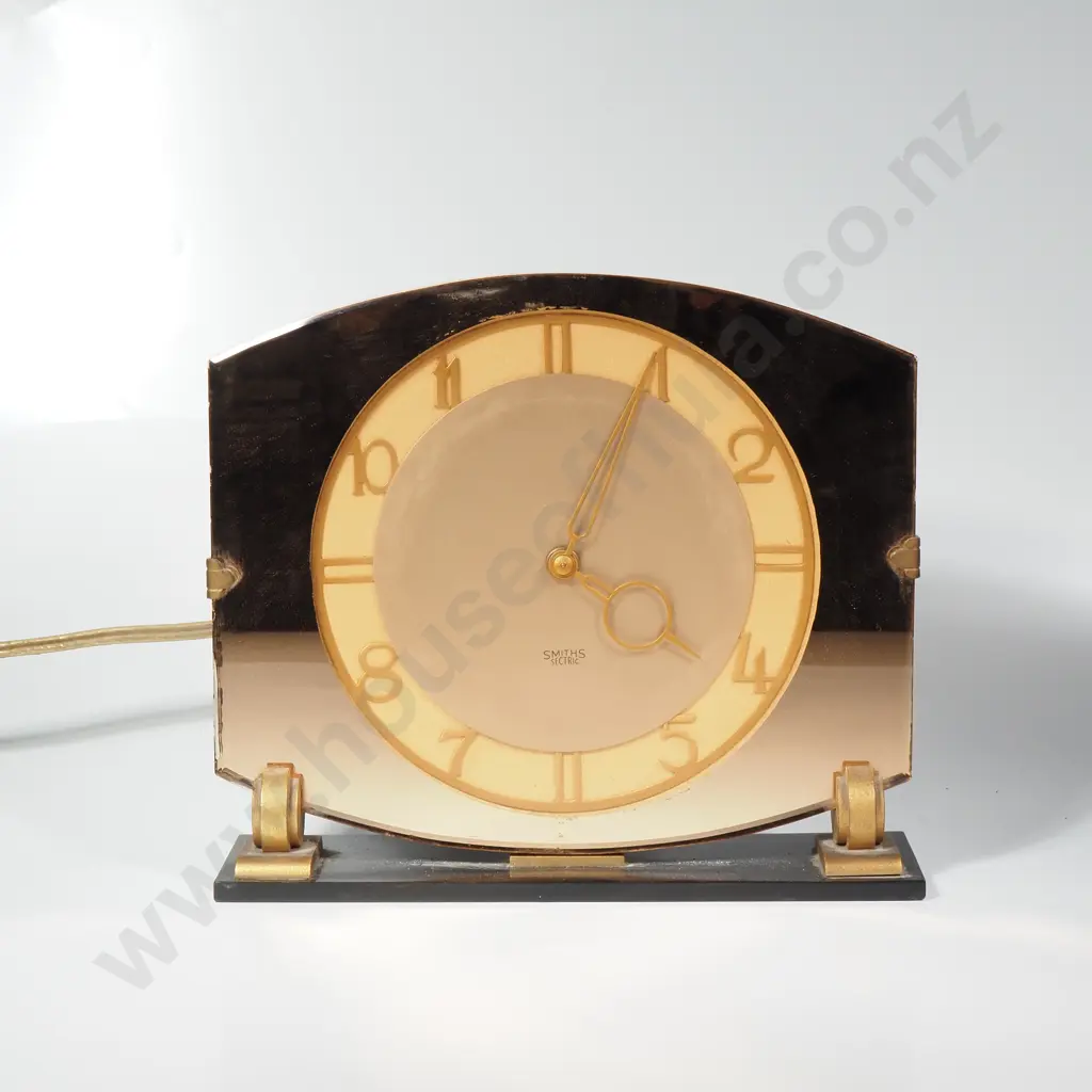 Art Deco Electric  Mantel Clock by Smiths w Peach Coloured Face. Marked SEC (Smiths Electric Clocks) Image 1++
