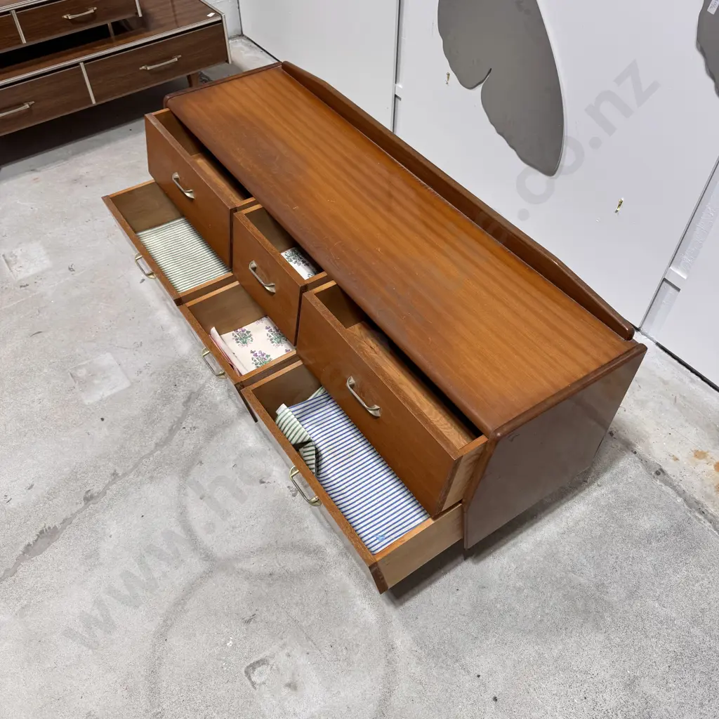 Vintage Mid Century Modern Teak Dresser w Six Drawers & Brass Toned Pulls on Wooden Tapered Legs Image 1++