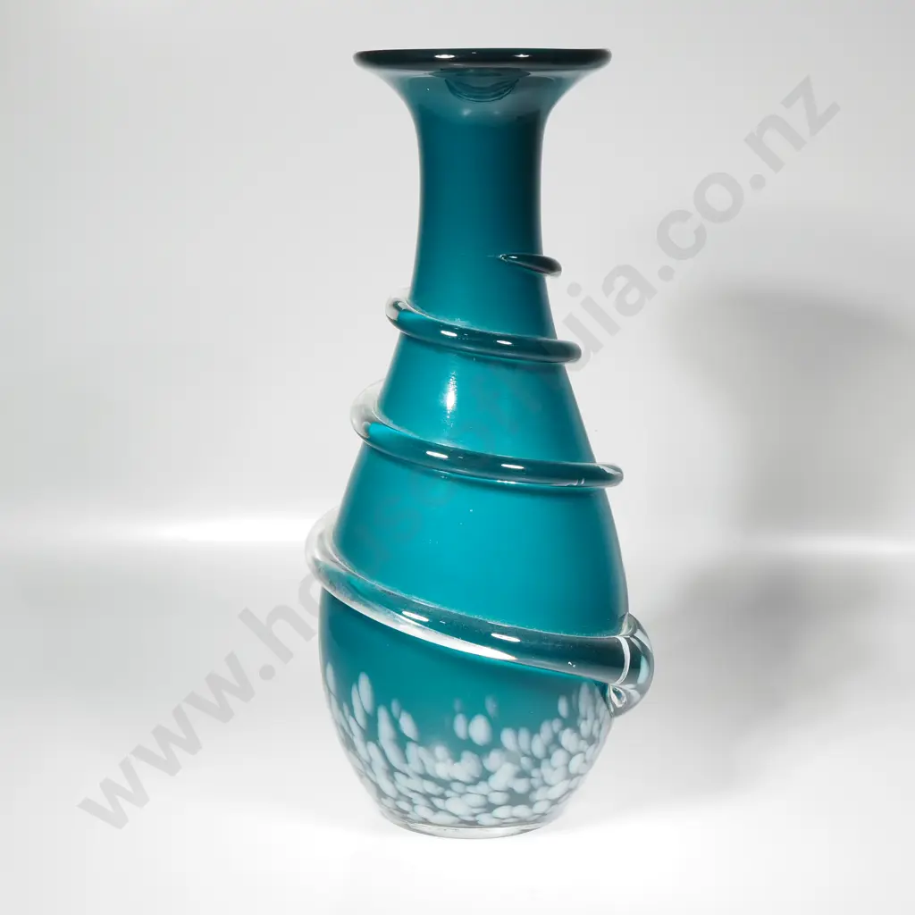 Vintage Art Glass Cased Vase - Possibly Kamei Japan Image 1++