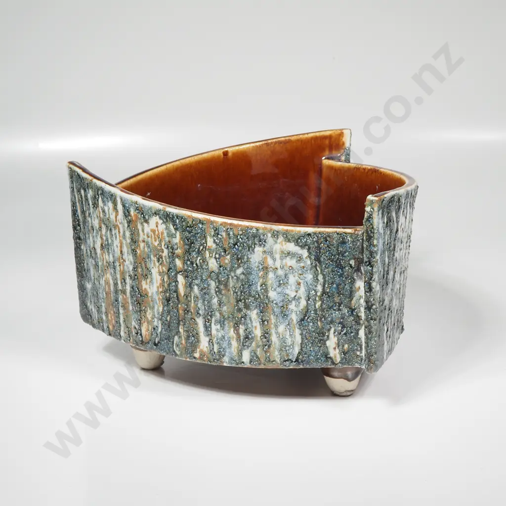 Mid Century Japanese Yamasan Ikebana Pot Image 1++