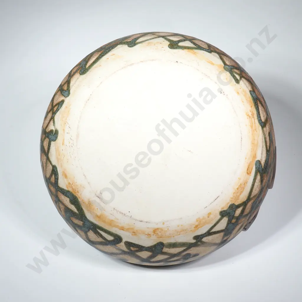 Studio Pottery Ashtray Image 1++