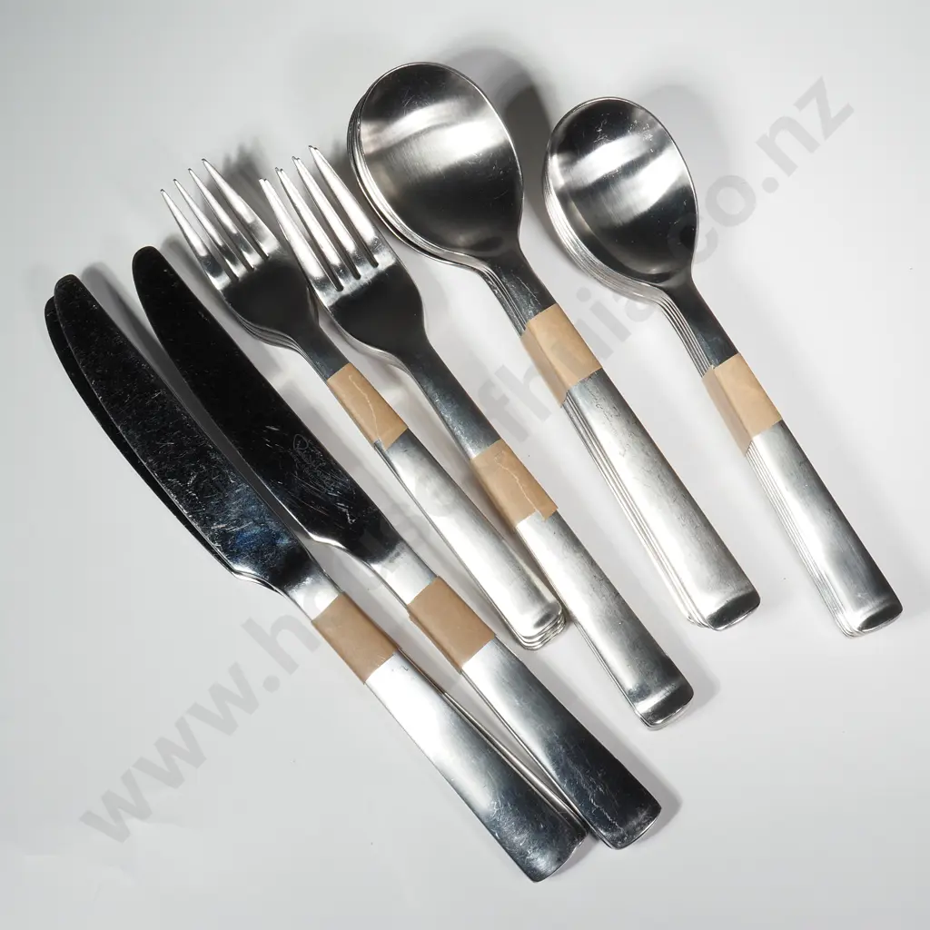 Robert Welch Design Mid Century Stainless Steel Twenty Four PIece Cutlery Set Image 1++
