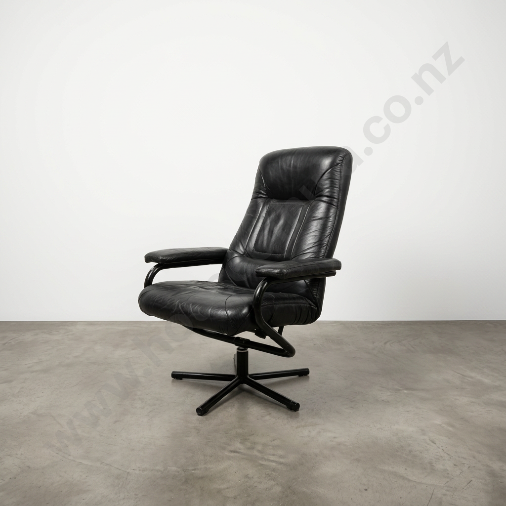Mid Century Norwegian Swivel Armchair by Skoghaug Industries Image 1++