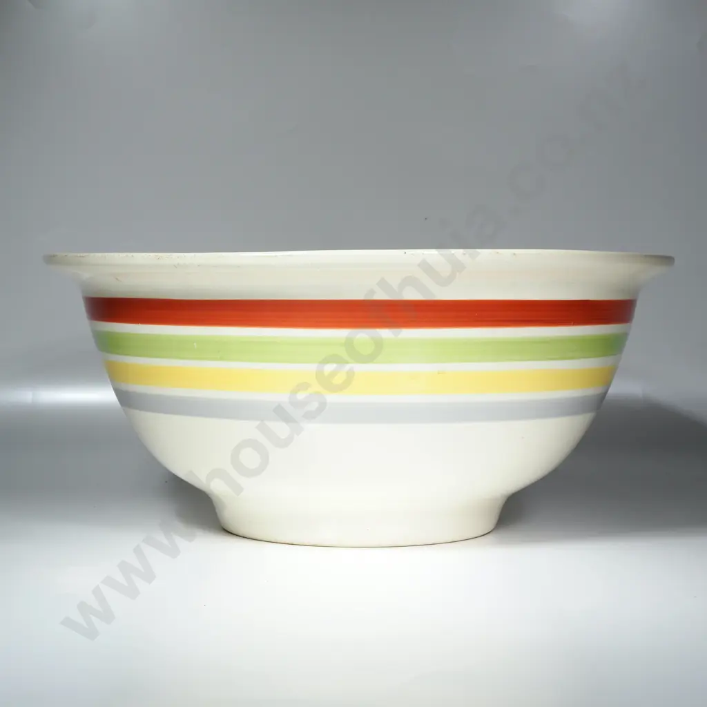 Large Crown Lynn Fiesta Ware Mixing Bowl, Manufactured between the  1950s & 1960s Image 1++