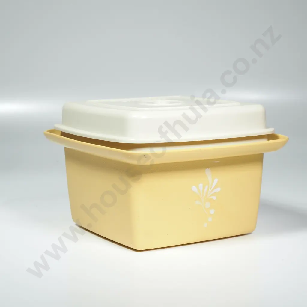 Vintage Tupperware #861 Square Container Image 1++