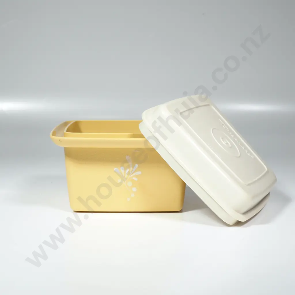 Vintage Tupperware #861 Square Container Image 1++