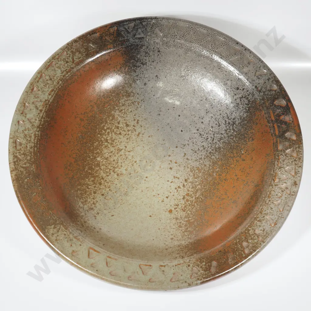 NZ Potter Paul Fisher - Very Large Stoneware Shallow Bowl in Tenmoku & Ash Glazes Image 1++