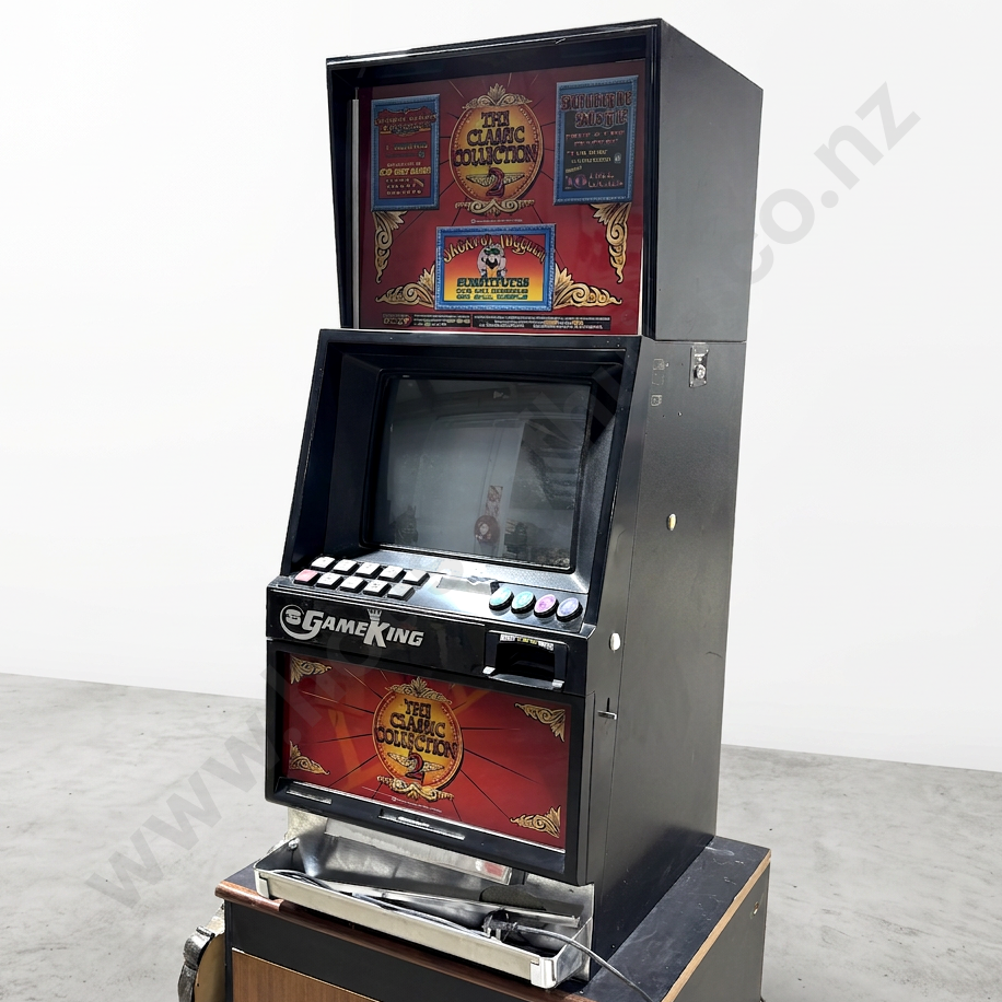 IGT Game King Multi Game Video Slot Machine w a Custom 'Classic Collection' Top & Bottom Glass Marquee Image 1++