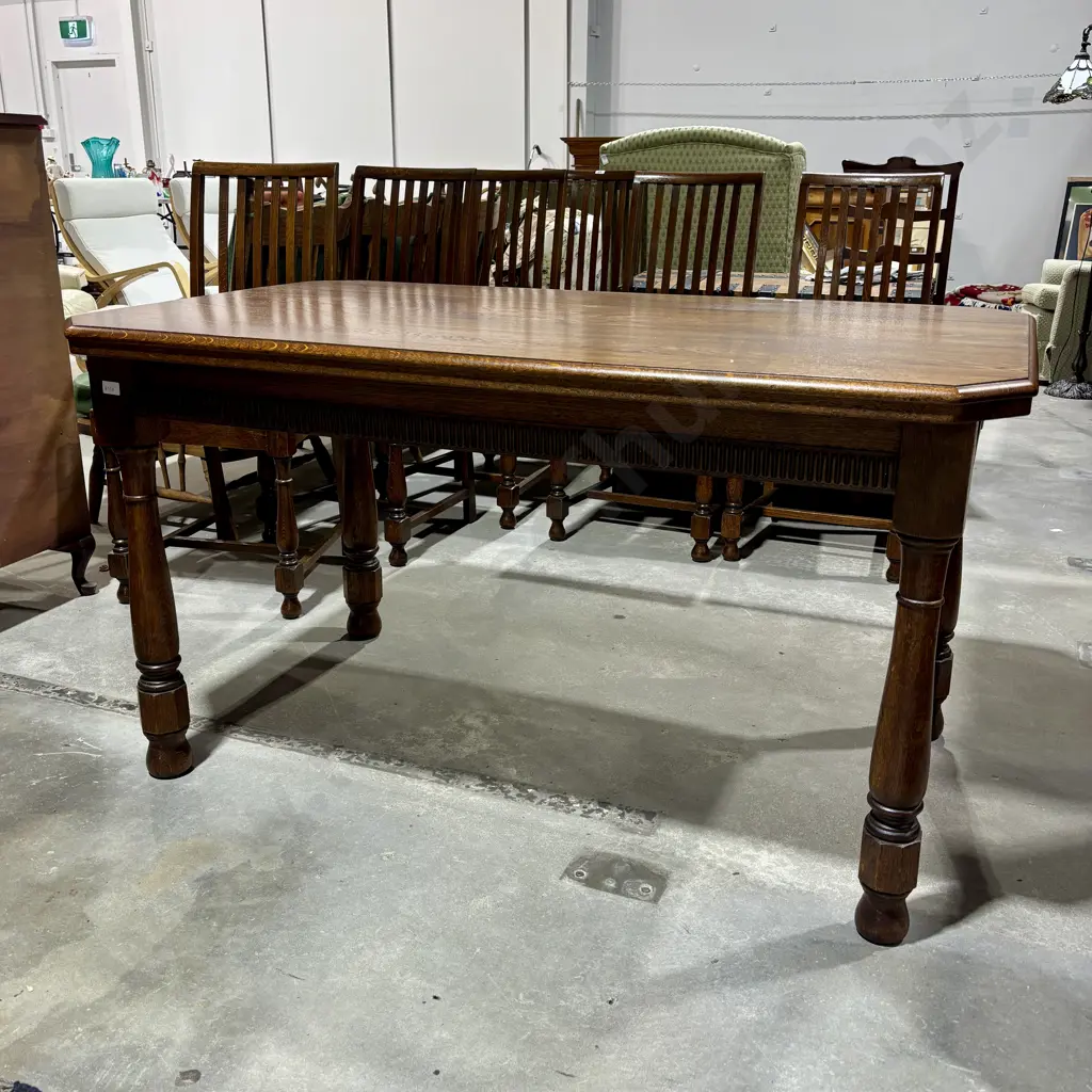 Vintage Oak Dining Table w Canted Corners on Four Turned Legs & Gadrooned Frieze, In Excellent Condition Image 1++
