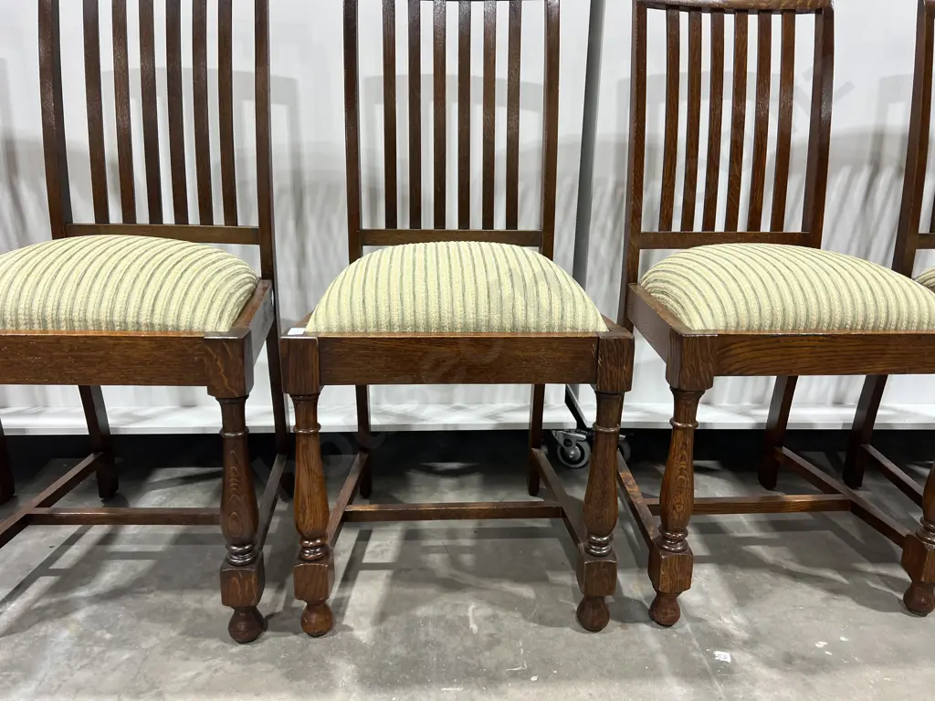 Set of Six Vintage Oak Dining Chairs w Vertical Slat Back & Green Upholstered Seats, In Excellent Condition Image 1++