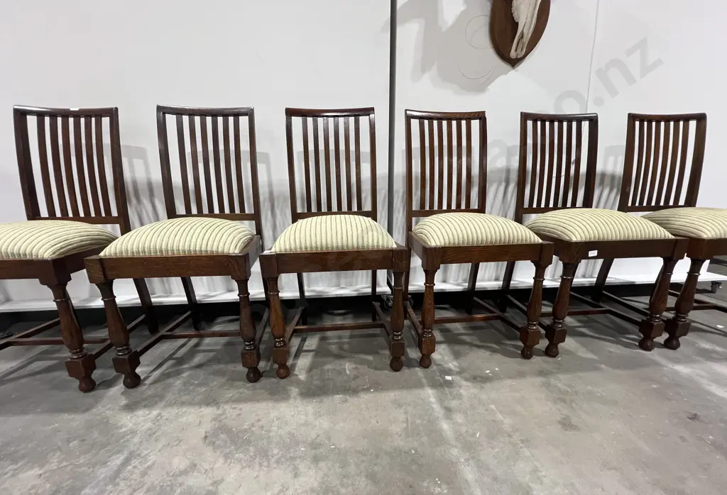 Set of Six Vintage Oak Dining Chairs w Vertical Slat Back & Green Upholstered Seats, In Excellent Condition Image 1++