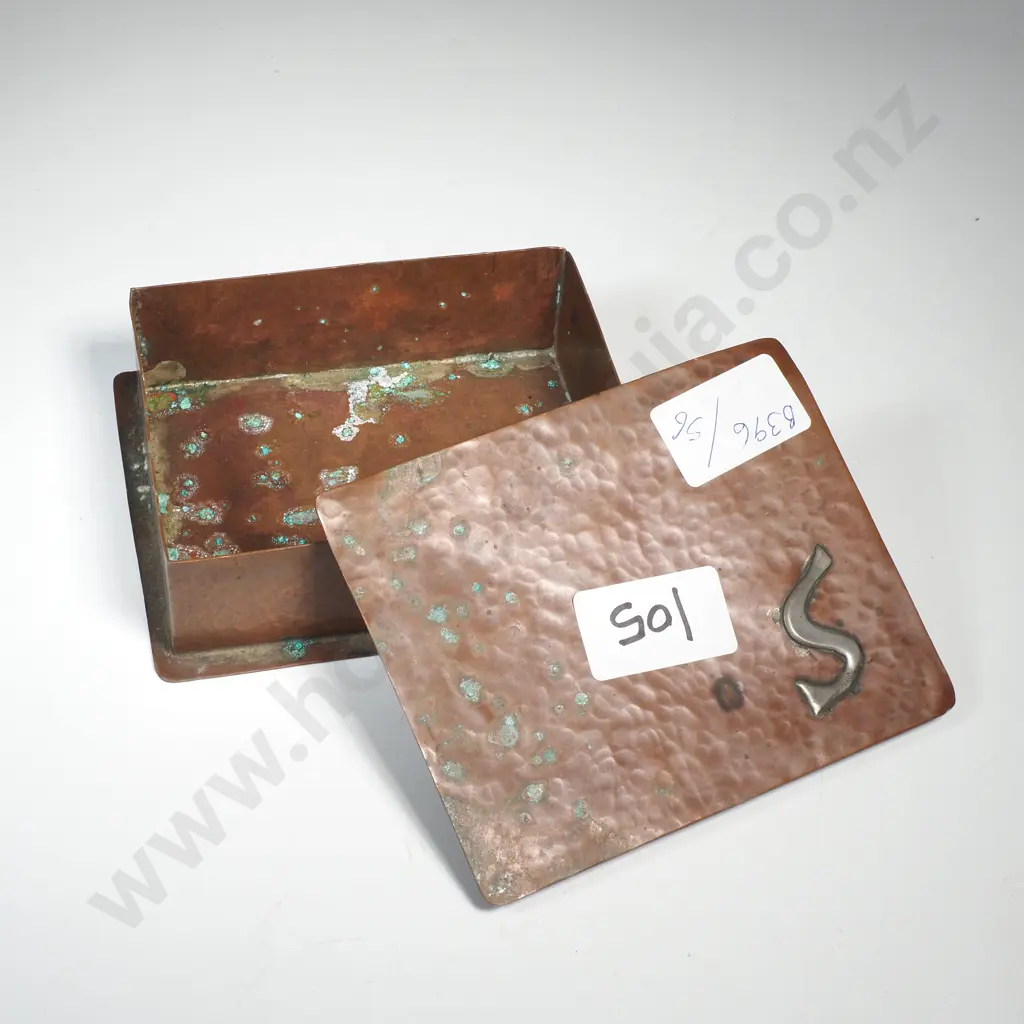 Art Nouveau Hammered Copper Lidded Box w/ 'S' Embellishment Image 1++