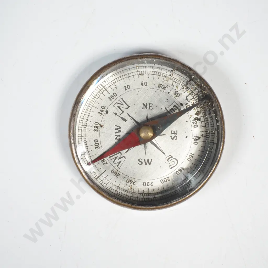 Small Vintage Compass Image 1++
