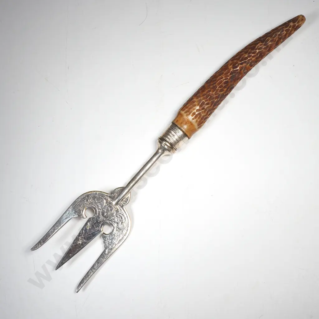 Imitation Antler Handled Large Three Pronged Fork Image 1++