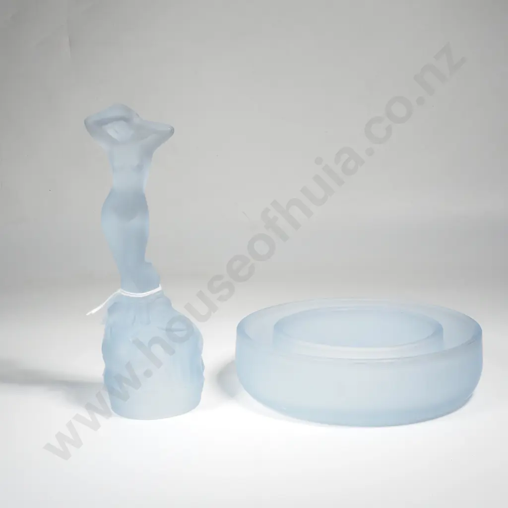 Bagley Glass Andromeda in a Posy Ring Image 1++