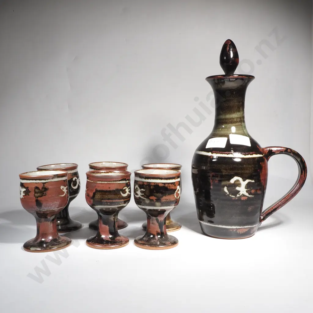 NZ Potter Bram Chapman Wine Bottle & Goblet Set Image 1++