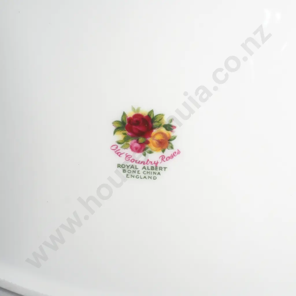Royal Albert 'Old Country Roses' Large Cake Plates & an Oval 'Regal' Tray Image 1++