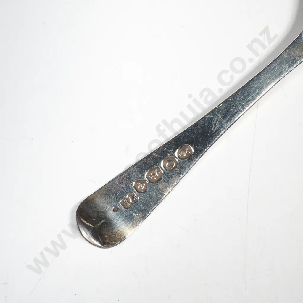 Georgian Sterling Silver Tea Caddy Spoon Image 1++