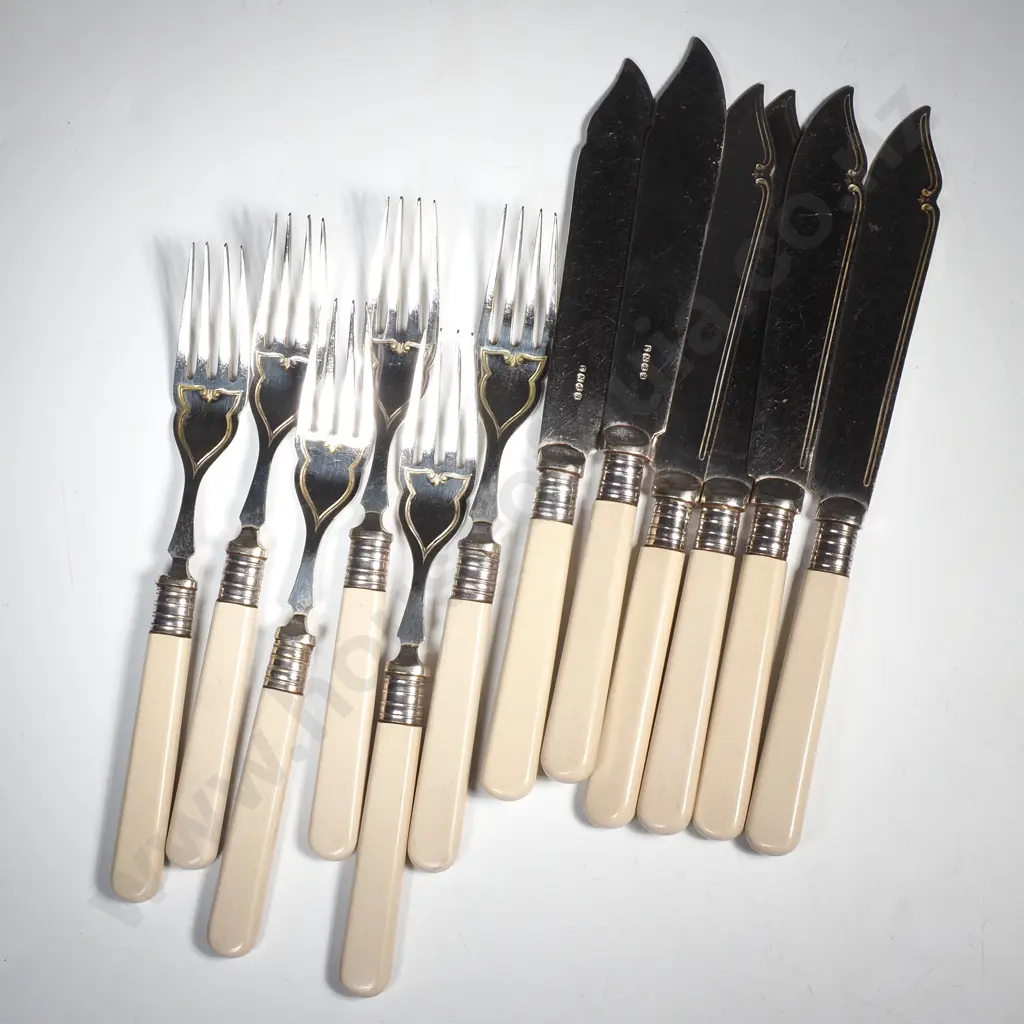 Vintage Fish set for Six People Image 1++