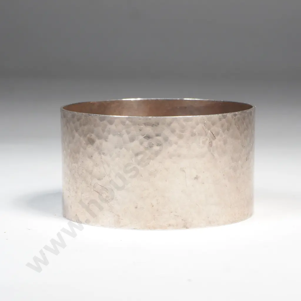 Colonial Sterling Silver Napkin Ring - 20 grams Image 1++