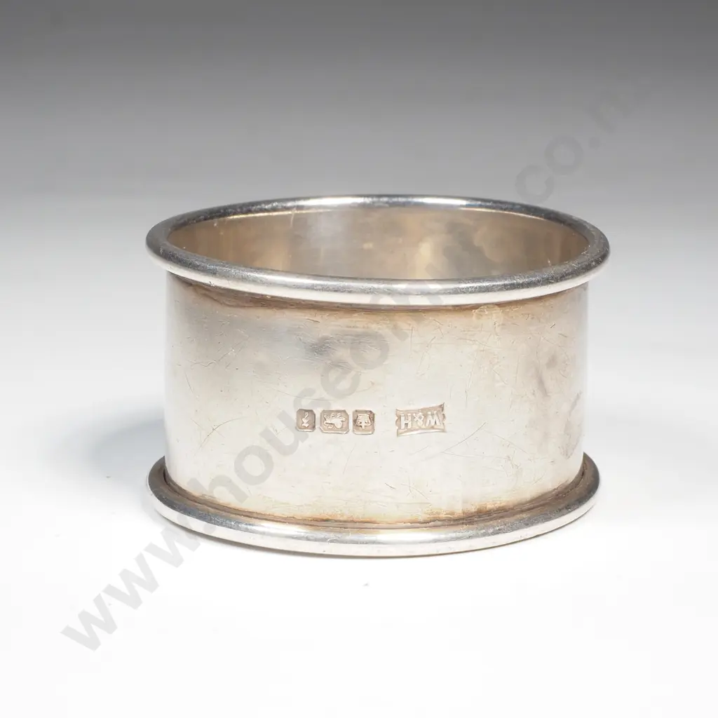 Sterling Silver Napkin Ring - 16.9 grams Image 1++