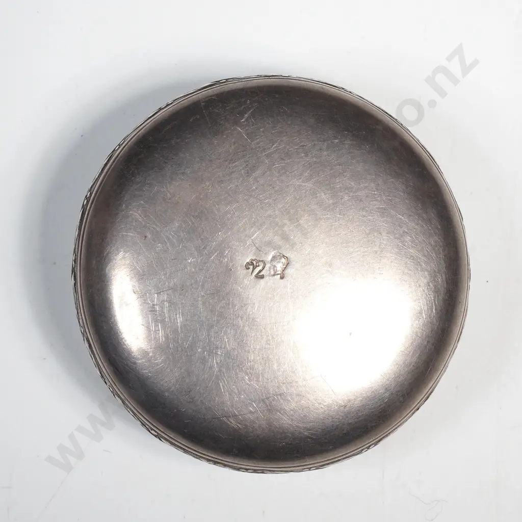 French 950 Silver 'AMIENS' Pill Box - 23.2 grams Image 1++