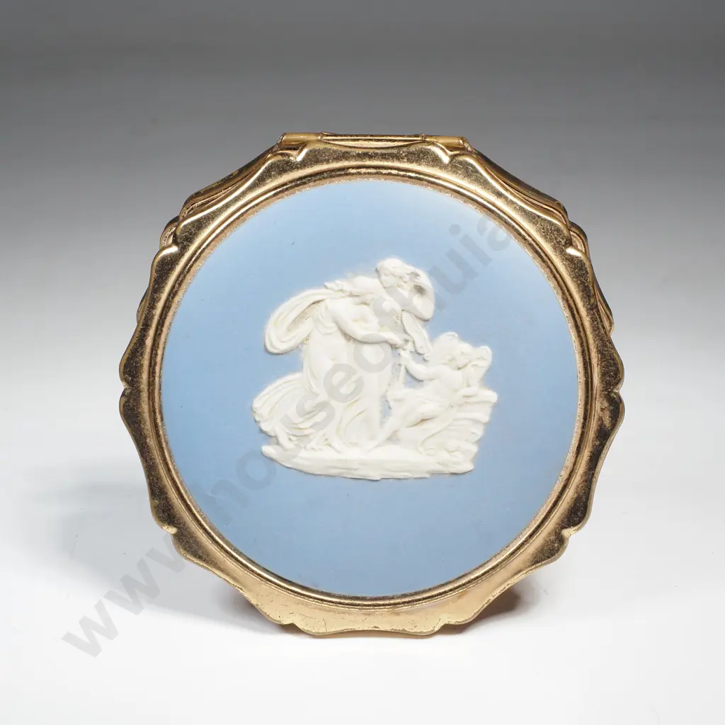 Vintage Stratton Jasperware Compact (Likely Wedgwood) Image 1++