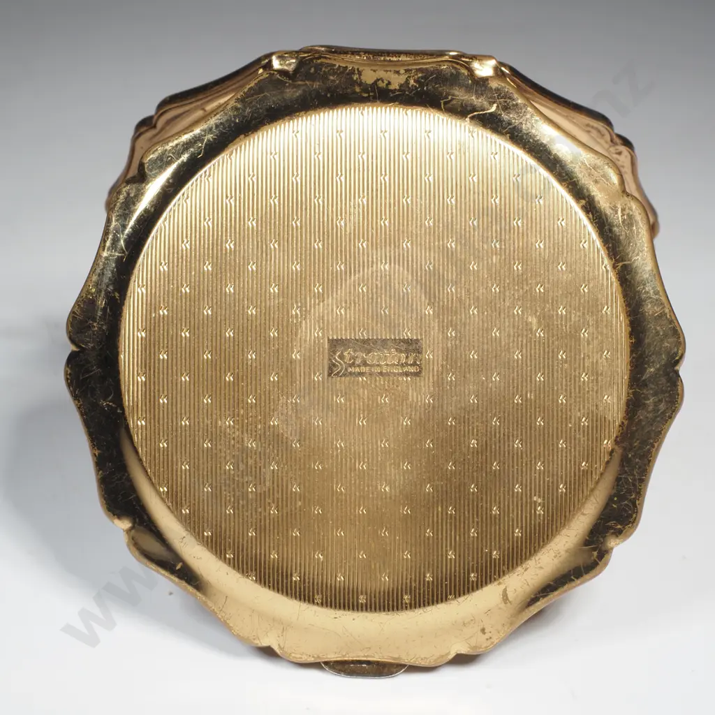 Vintage Stratton Jasperware Compact (Likely Wedgwood) Image 1++