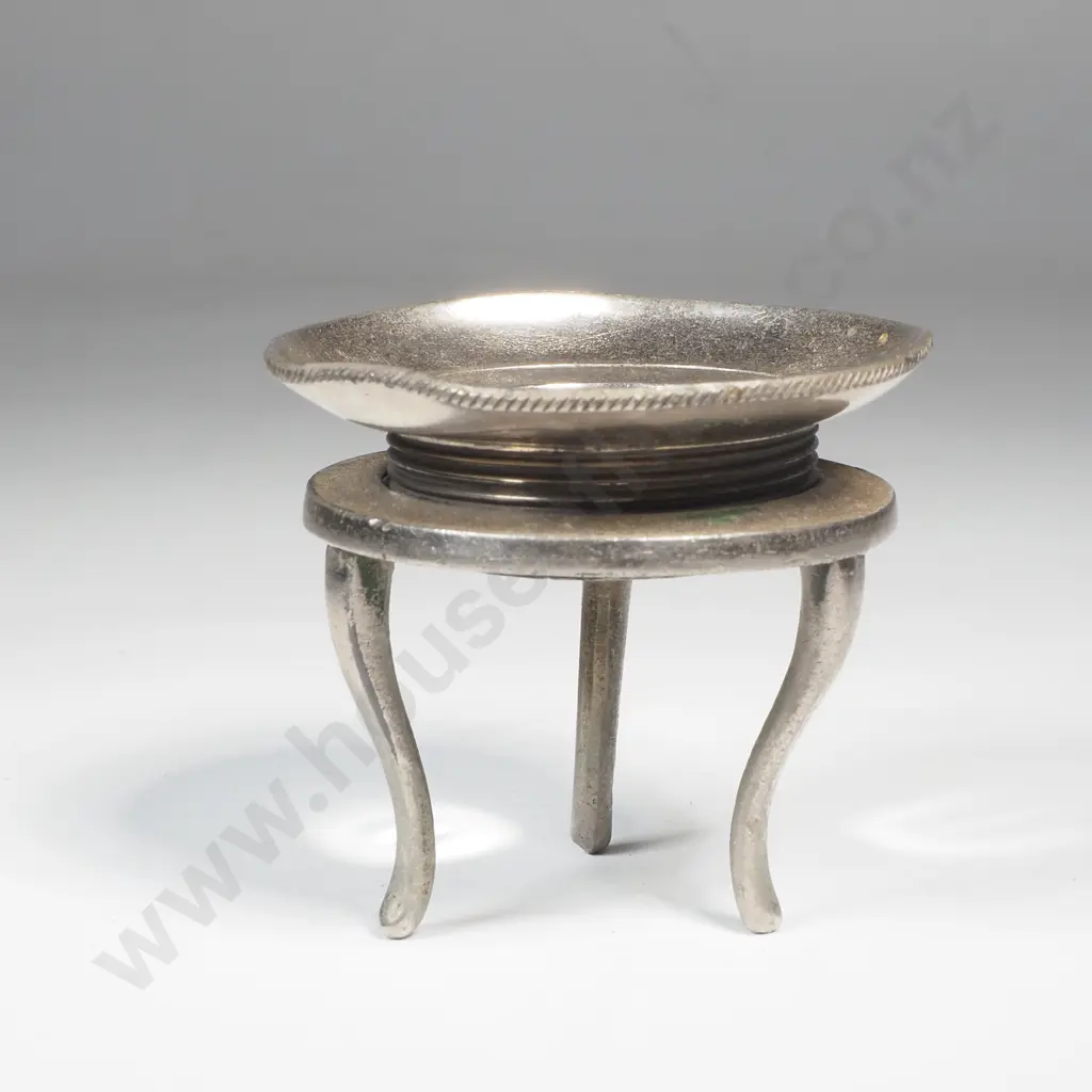 1960s Tripod Magnifying Glass Image 1++