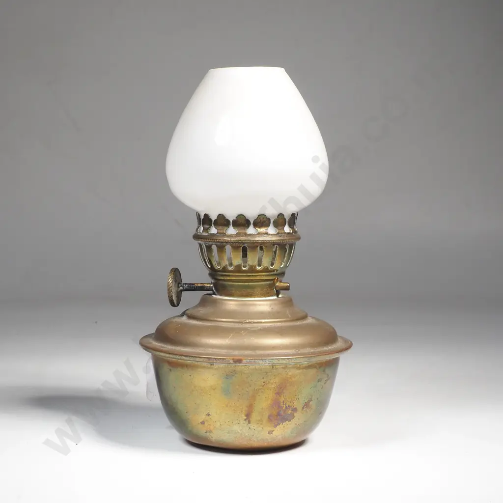 Small Oil Lamp Image 1++