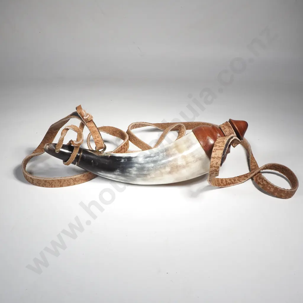 Reproduction Gunpowder Horn Image 1++