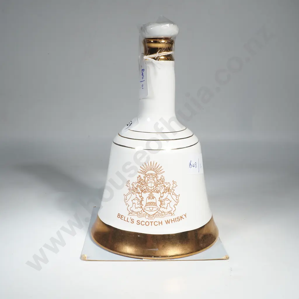 Commemorative Bells Scotch Whiskey Decanter for the Birth of Prince William. Cork Broken Image 1++