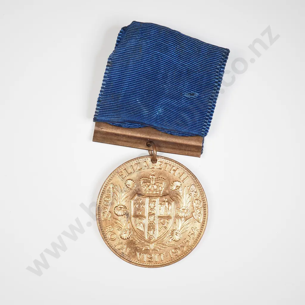NZ 1954 Royal Visit of Queen Elizabeth II to New Zealand Souvenir Medal Image 1++