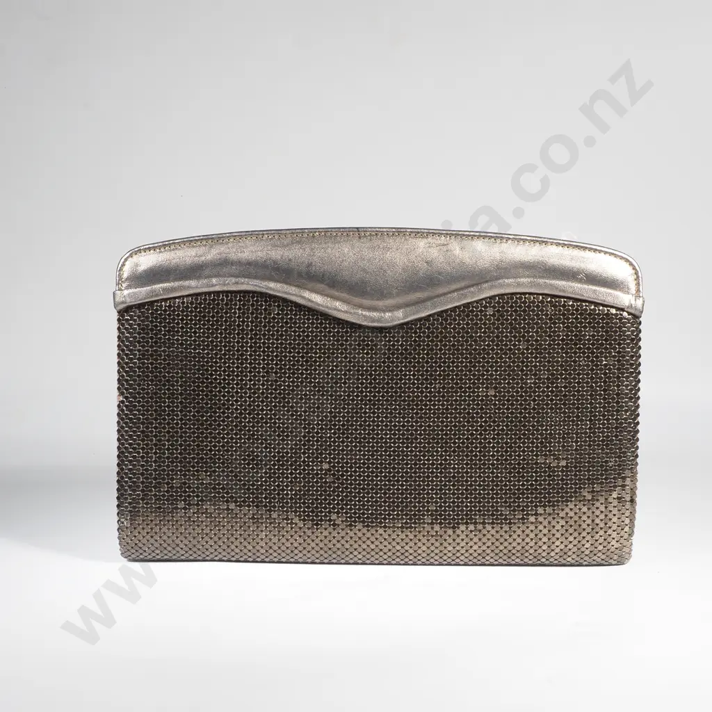 Vintage Whiting & Davis Mesh Clutch Image 1++