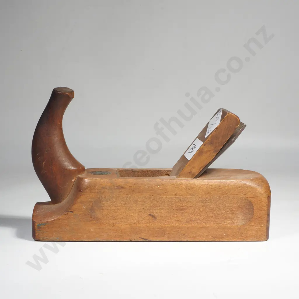 E.C.E Wooden Horn Plane Image 1++