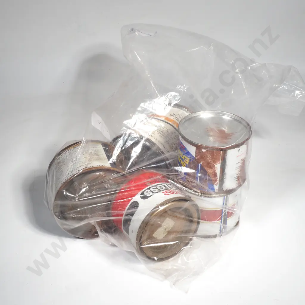 Collection of Vintage Assorted Tins Image 1++