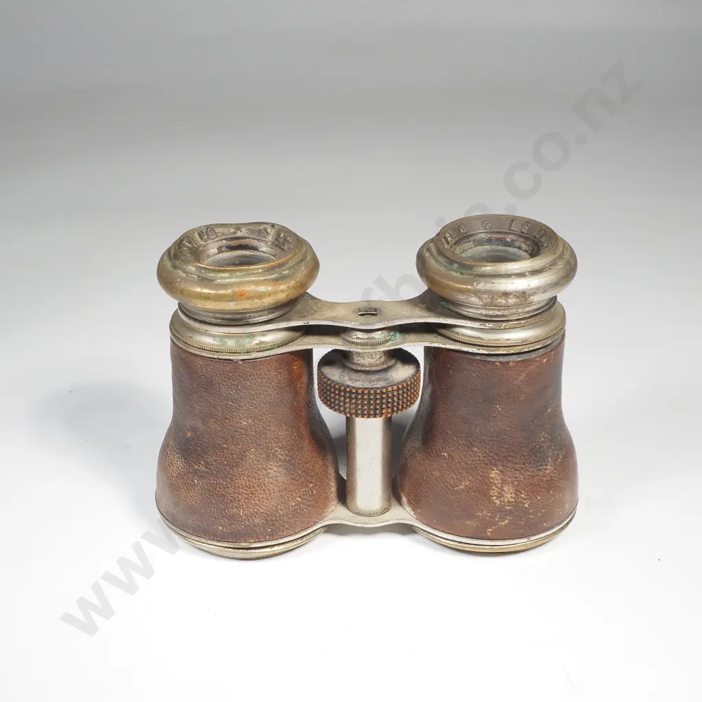Le Jockey Club Paris  Brass & Leather Binoculars Image 1++