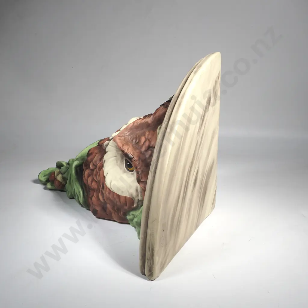 Vintage Hand Painted Owl Ceramic Wall-Mounted Corner Shelf Image 1++