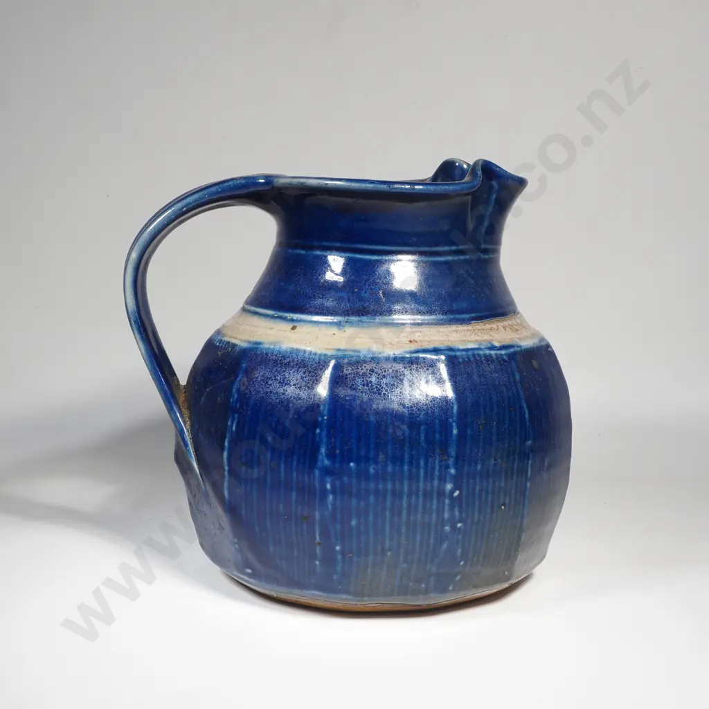 English Studio Potter Margaret Gardiner Stoneware Jug Image 1++