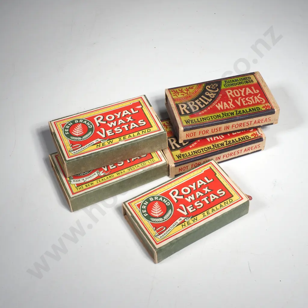 A Quantity of Vintage NZ Cardboard Matchbox Sleeves w Matches Image 1++